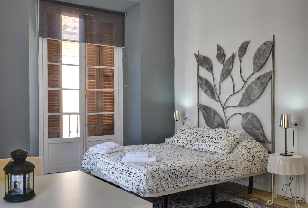 Apartamentos Gold Málaga Oda fotoğraf